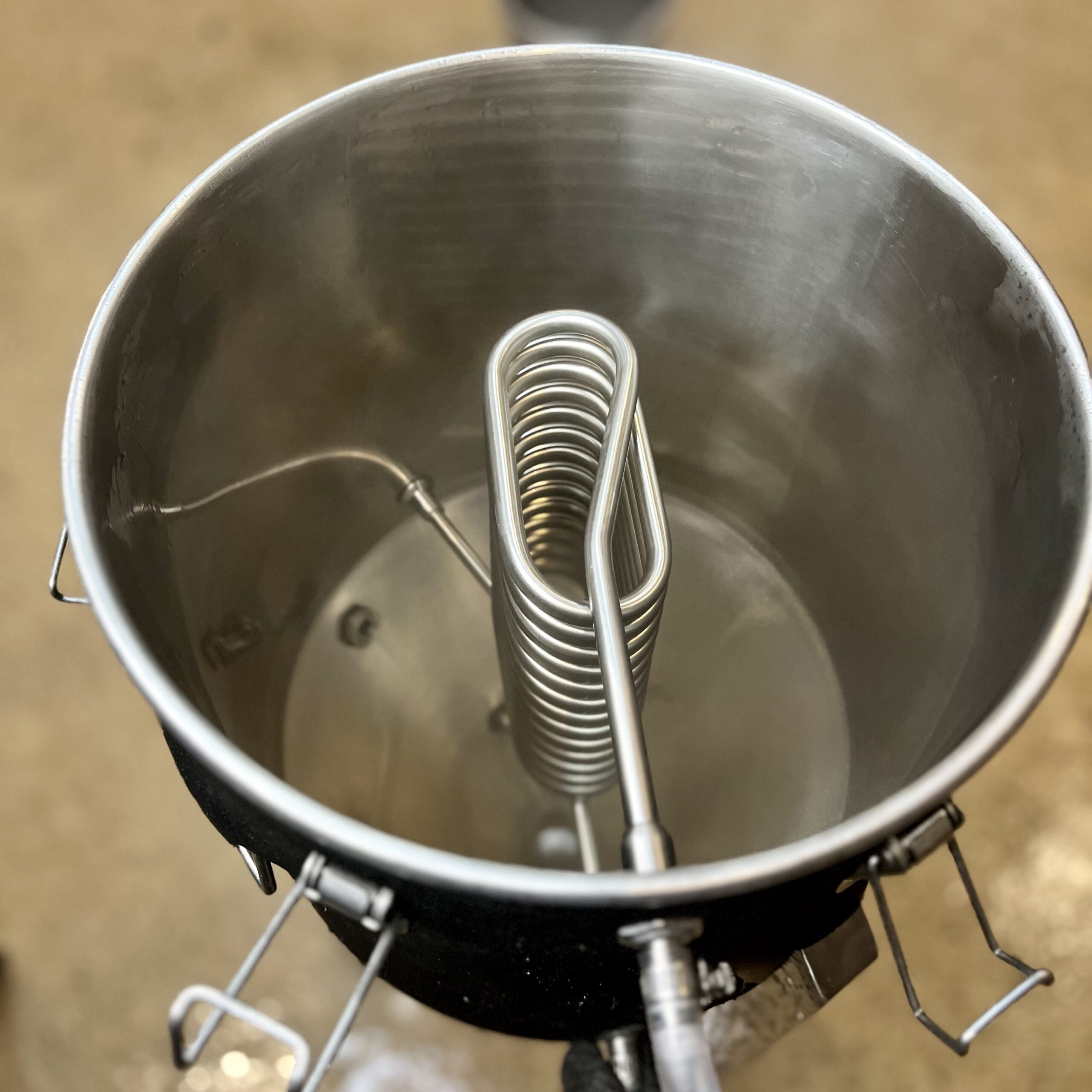 Brewing Cleaning Fermenter with SAFECID
